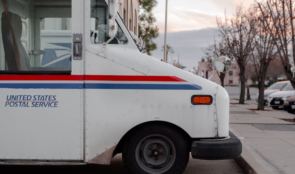 Do Settlement Checks Come Certified Mail