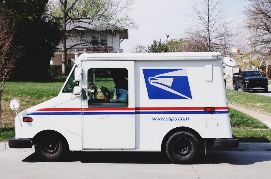 Why Certified or Tracked Mail Is Often Used